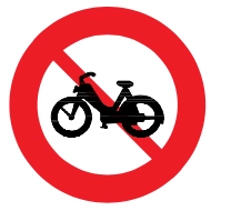 Biển cấm xe gắn máy có cấm xe mô tô không? Giải đáp luật