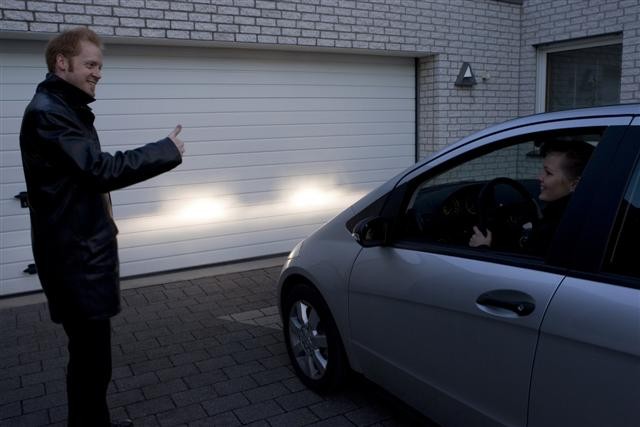 Cách lái xe số sàn (MT) không bị chết máy cực đơn giản