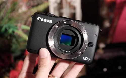 Canon M10 - Màu sắc, dải sáng và ISO trong tình huống thường ngày
