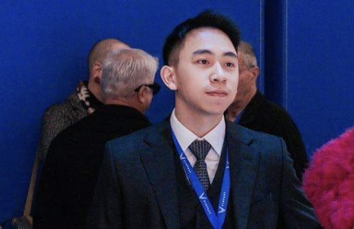 Phạm Nhật Minh Hoàng - Những lần lộ diện giúp công chúng biết nhiều hơn