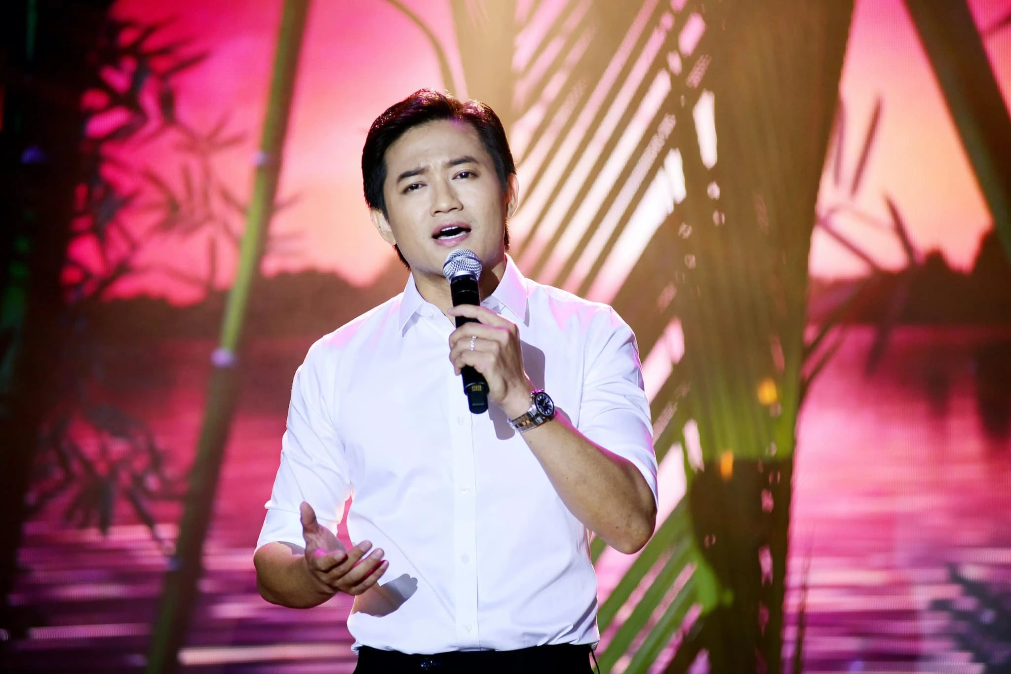 Quý Bình - Xuất thân và tuổi thơ Quý Bình - Xuất thân và tuổi thơ