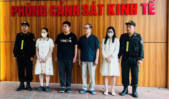 Giá vàng Bảo Tín Minh Châu: Theo dõi biến động để cân đối tài chính mua xe