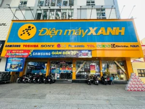 Cửa hàng Điện máy Xanh với không gian rộng rãi tại Việt Nam