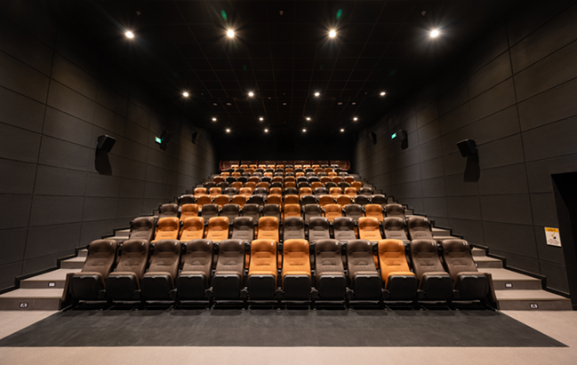 Cập nhật lịch chiếu phim CGV cuối tuần: Lái xe đưa gia đình đi giải trí