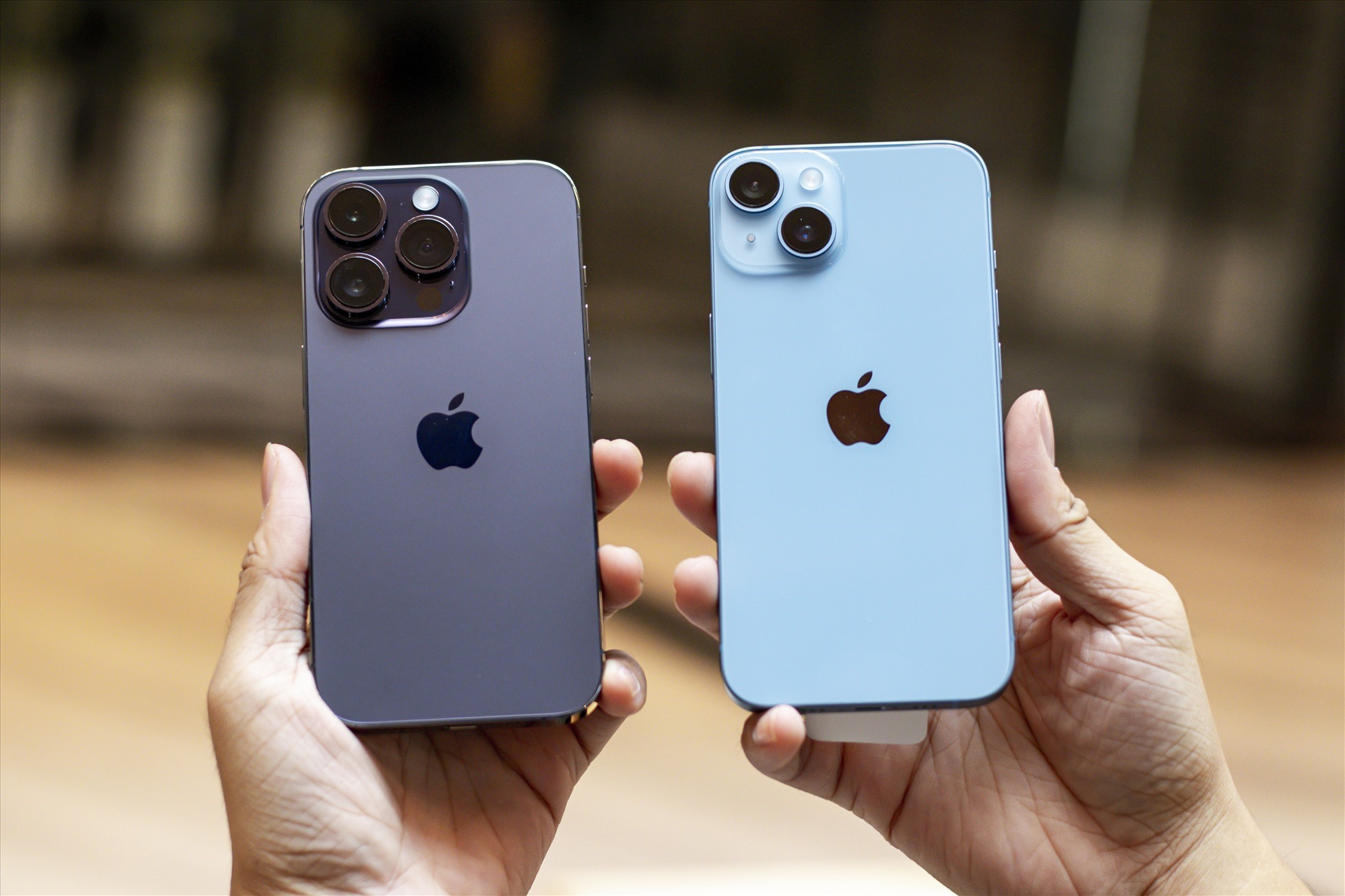 iPhone 14