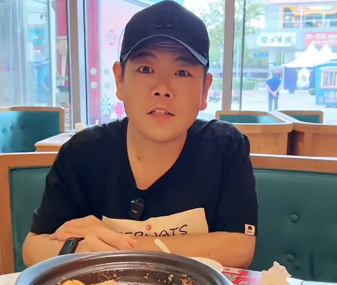 Tổng hợp 100+ Ảnh meme hài hước, bựa, troll bạn bè trên mạng xã hội