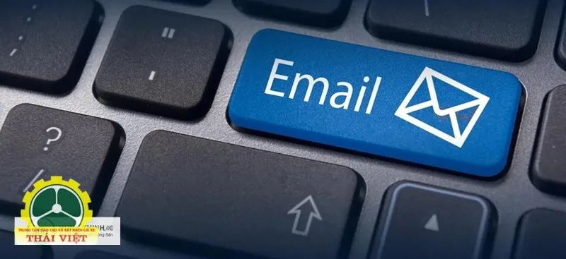 Email - Sử dụng CC và BCC Email - Sử dụng CC và BCC