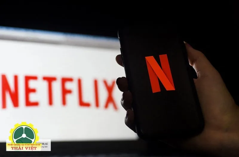 Netflix - Cá nhân hóa trải nghiệm cho từng người Netflix - Cá nhân hóa trải nghiệm cho từng người