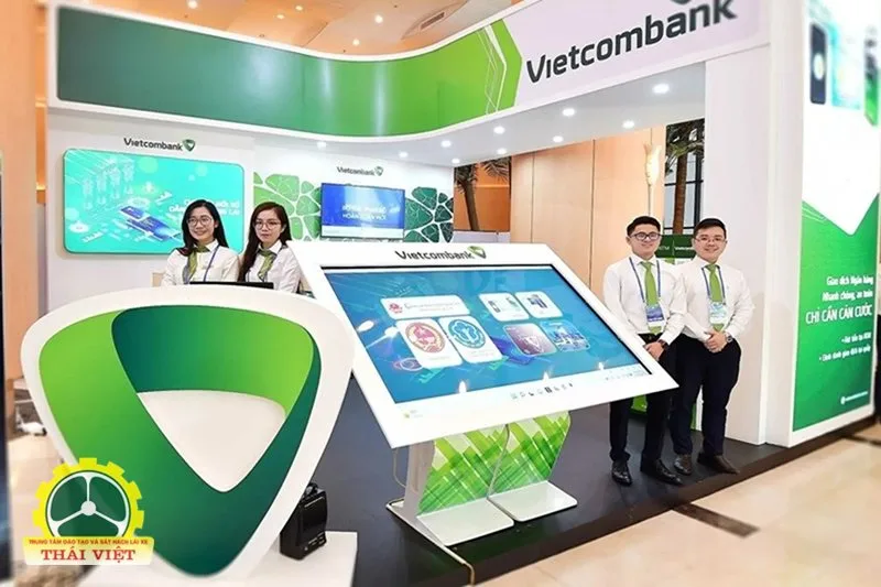 Vietcombank - Tiết kiệm, vay và tiện ích số Vietcombank - Tiết kiệm, vay và tiện ích số