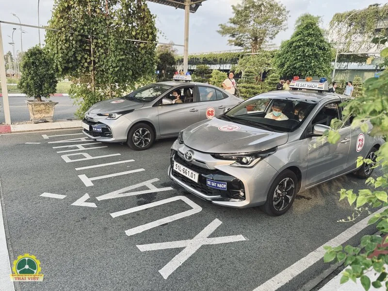 Cập nhật mức lệ phí thi sát hạch lái xe - Học phí là tiền trả cho cơ sở đào tạo Cập nhật mức lệ phí thi sát hạch lái xe - Học phí là tiền trả cho cơ sở đào tạo