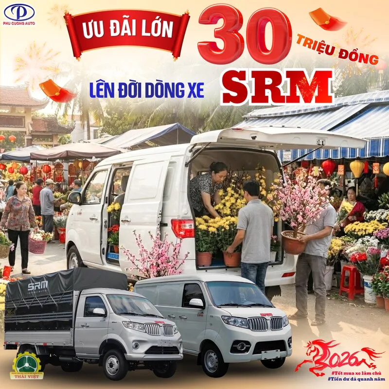 Kỹ năng lái xe ô tô trong phố đông Hà Nội - Gương hai bên liên tục, quay đầu trước mọi thao tác Kỹ năng lái xe ô tô trong phố đông Hà Nội - Gương hai bên liên tục, quay đầu trước mọi thao tác