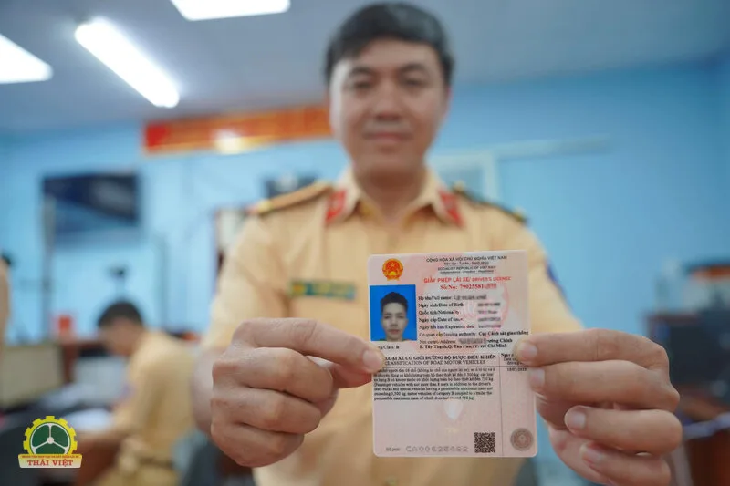 Mức phạt lỗi không có bằng lái xe ô tô - Có bằng hợp lệ nhưng không mang theo Mức phạt lỗi không có bằng lái xe ô tô - Có bằng hợp lệ nhưng không mang theo